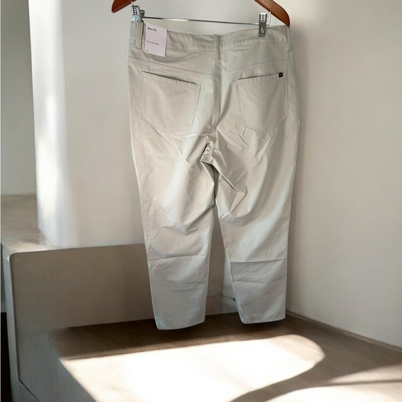 Nike Women’s Golf Pants Size 12 NWT Cream - Picture 2 of 10